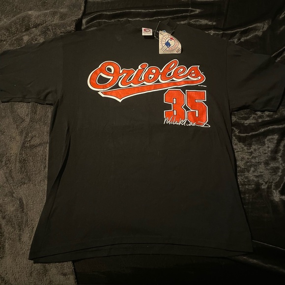 MLB Baltimore Orioles Mike Mussina Men’s Large T-Shirt Genuine Merchandise TF - Picture 1 of 3